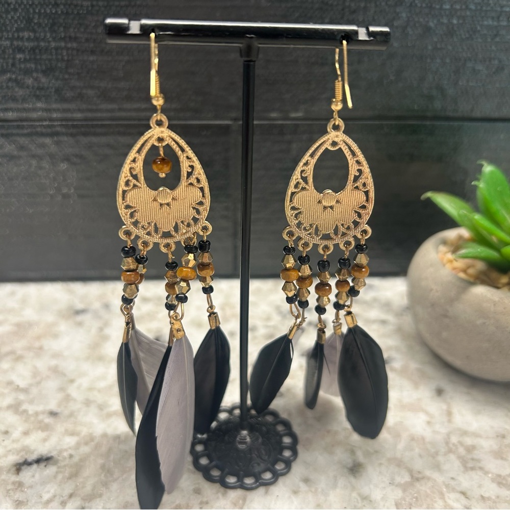 Boho Chic Black/Gray Feather Earrings - Picture 3 of 3